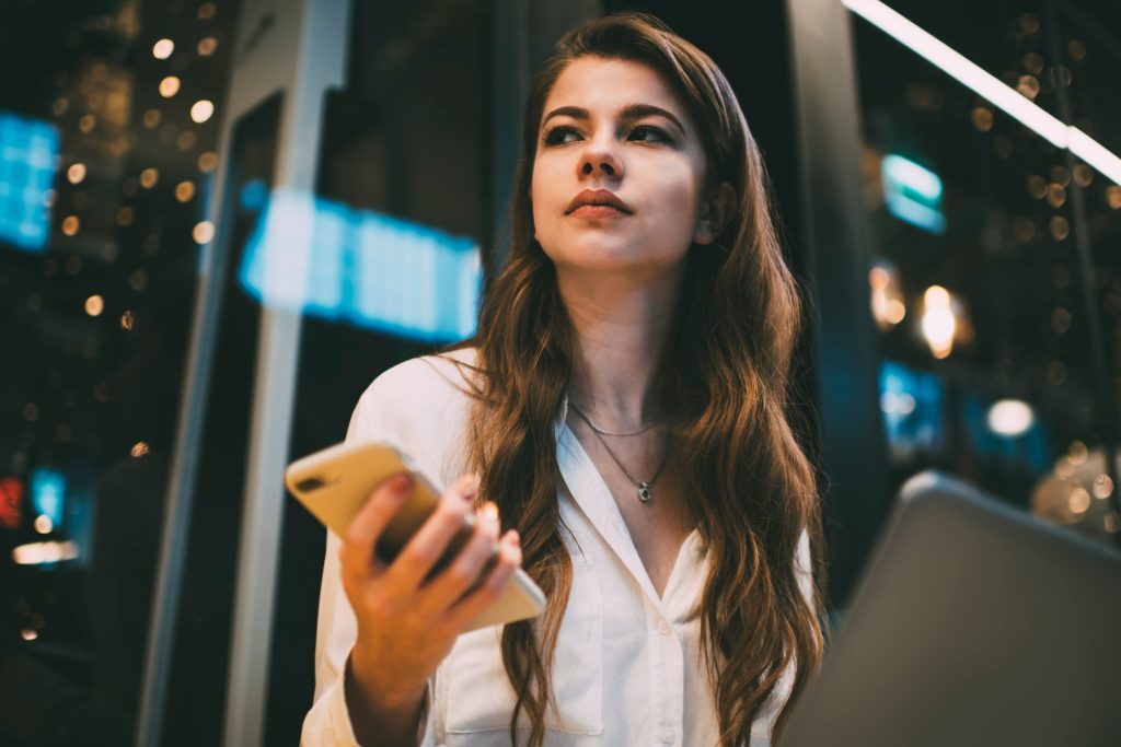Caucaisan freelance woman with digital technology